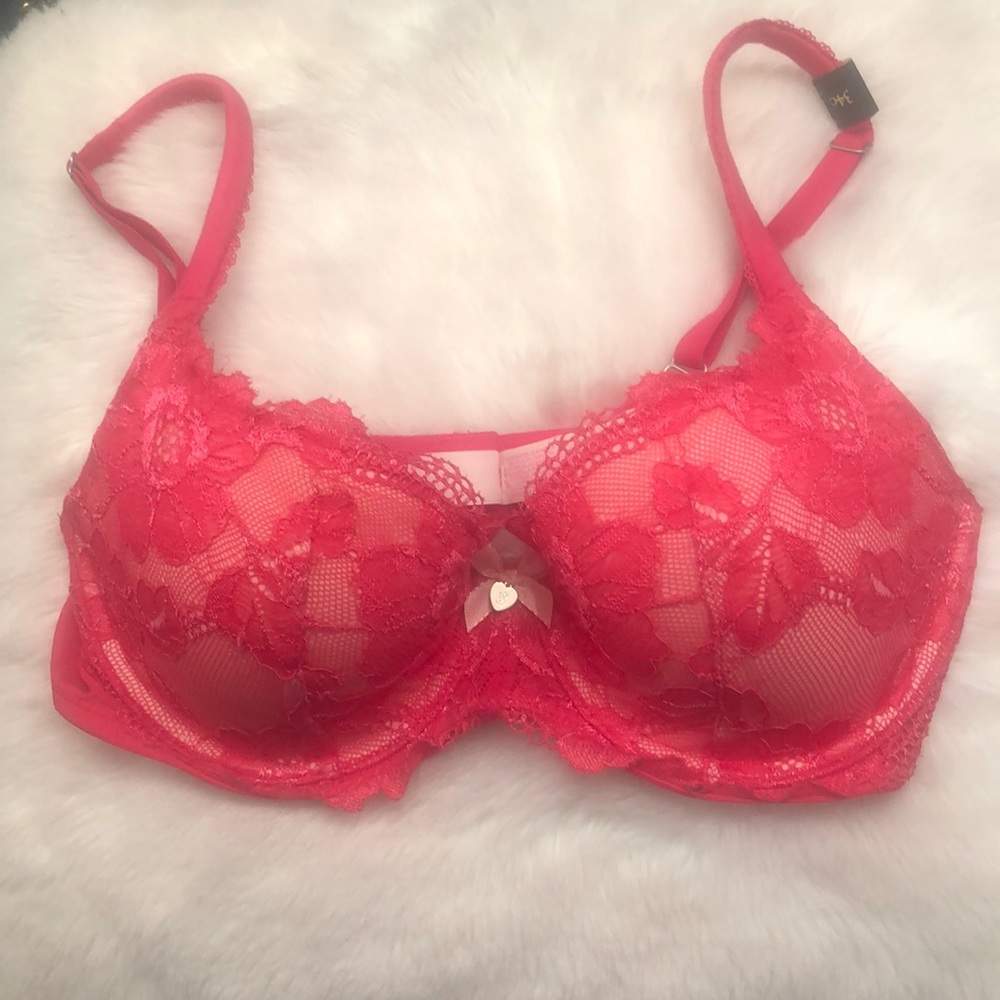 NWT Victoria Secret Bra